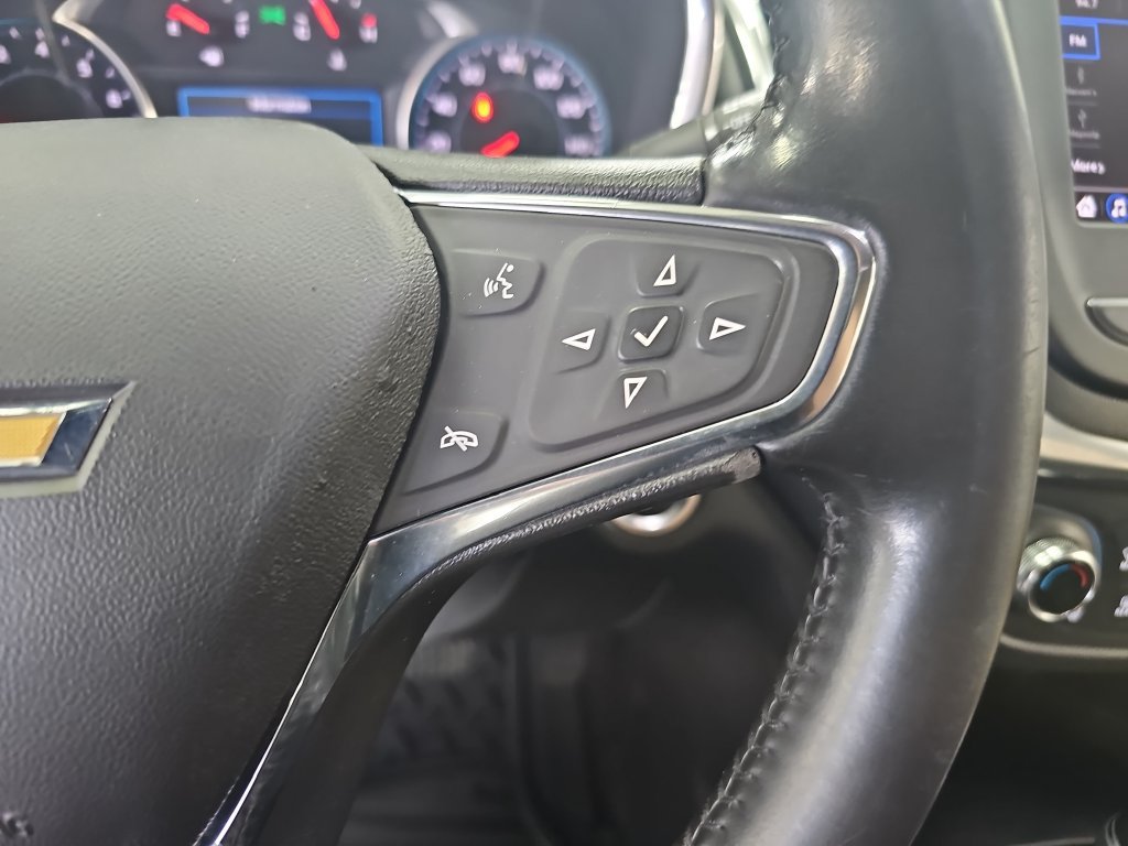 Used 2020 Chevrolet Equinox LT AWD/4WD image 18