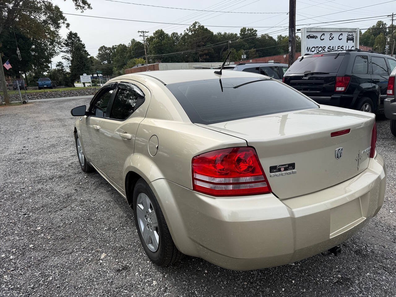 Used 2010 Dodge Avenger SXT FWD image 10
