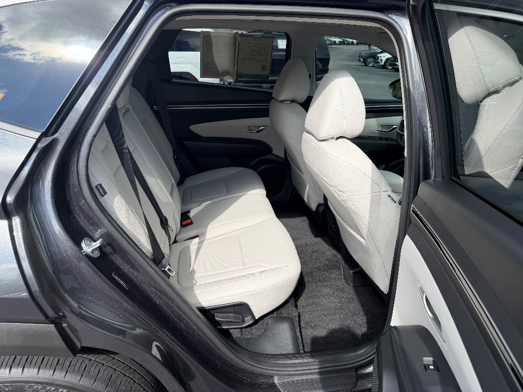 Used 2024 Hyundai Tucson SEL w/ Convenience Package FWD image 17