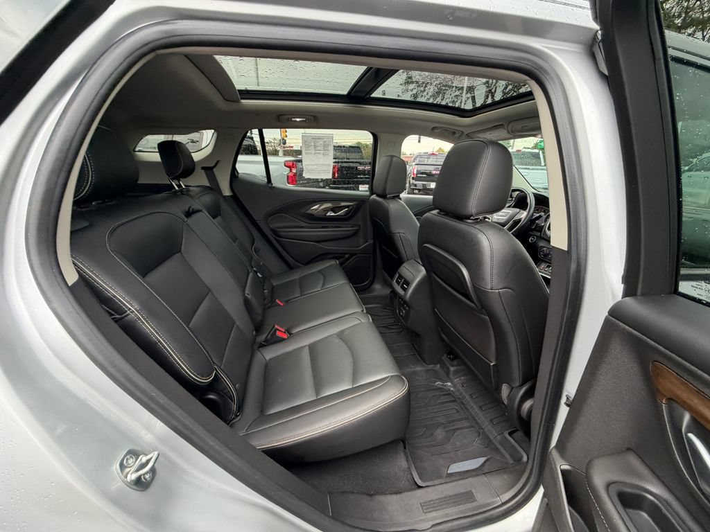 Certified 2019 GMC Terrain Denali w/ Advanced Safety Package AWD/4WD image 16