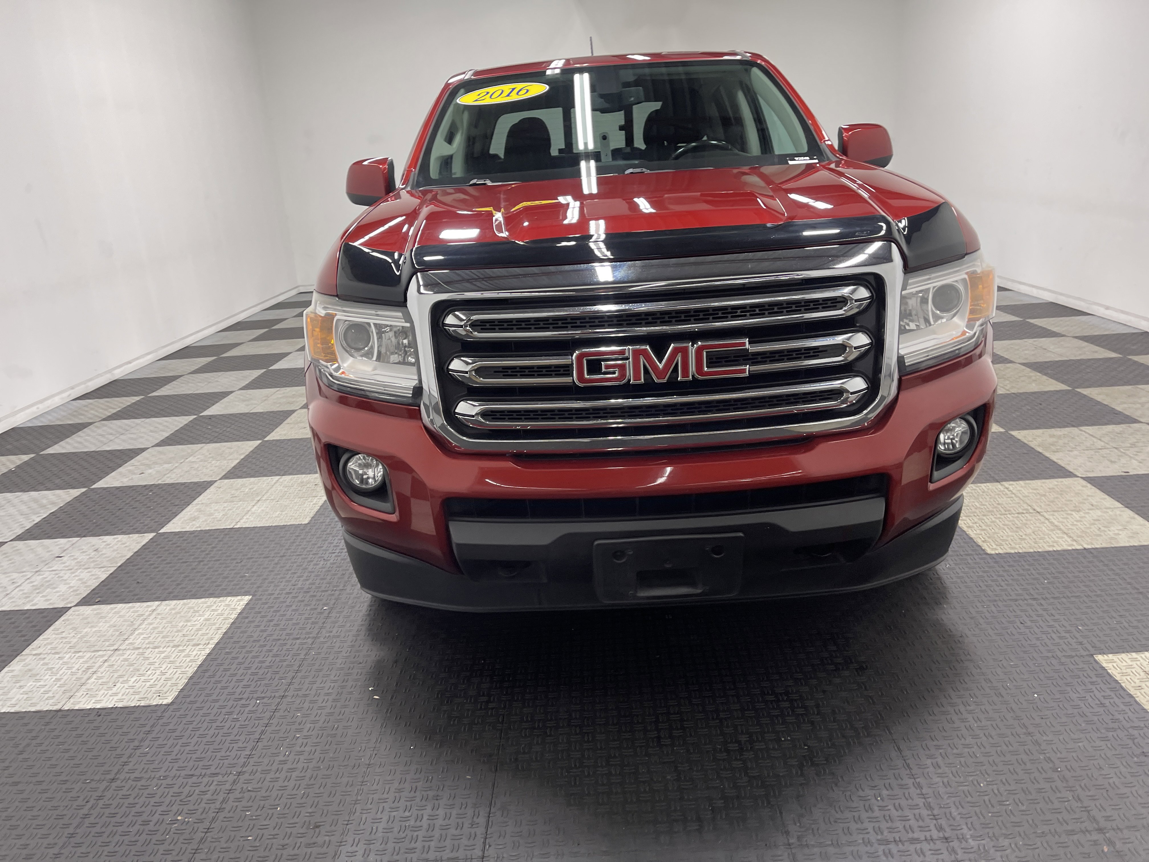 Used 2016 GMC Canyon SLE w/ SLE Convenience Package image 7
