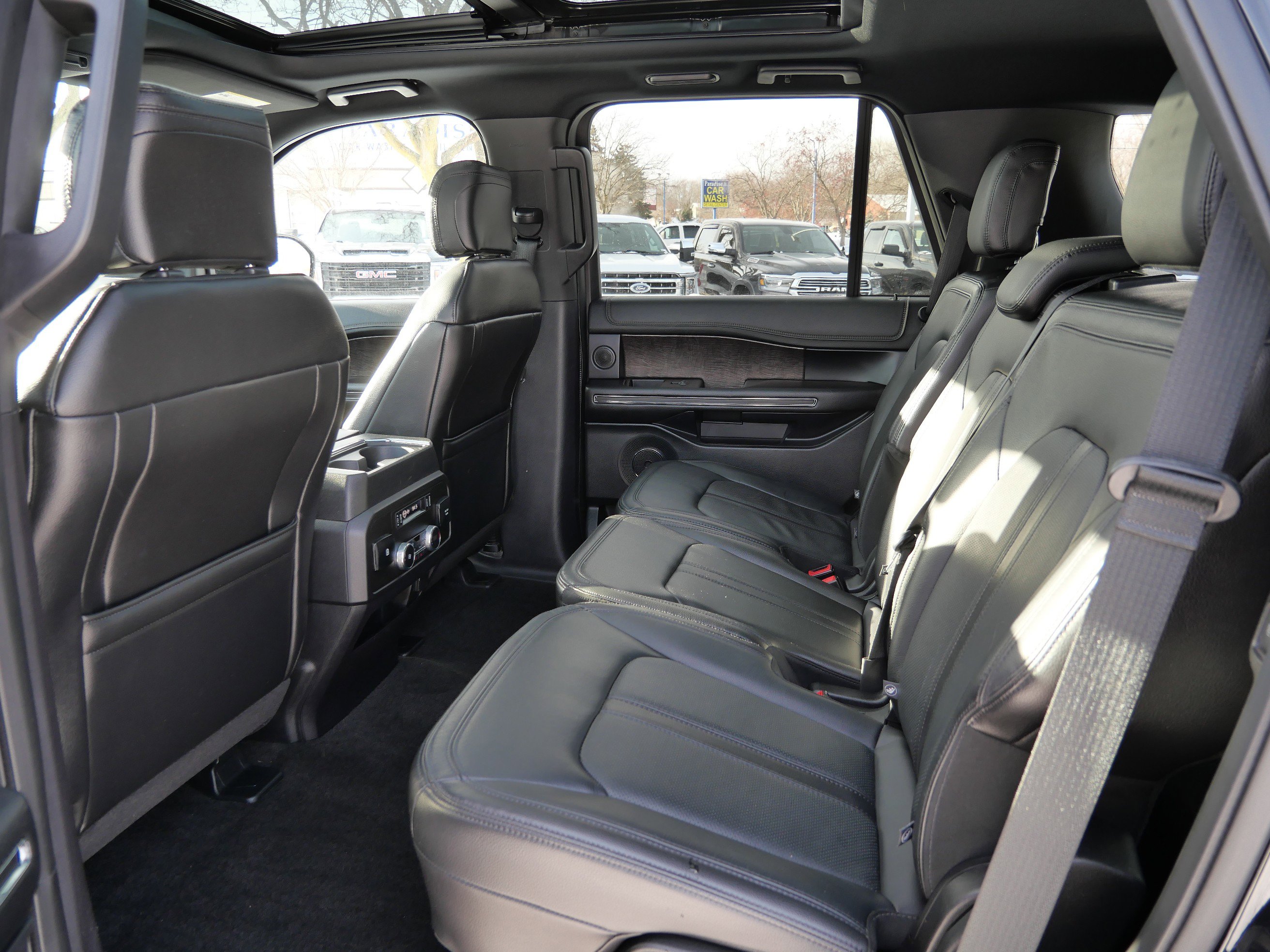 Used 2018 Ford Expedition Limited w/ Equipment Group 301A image 13