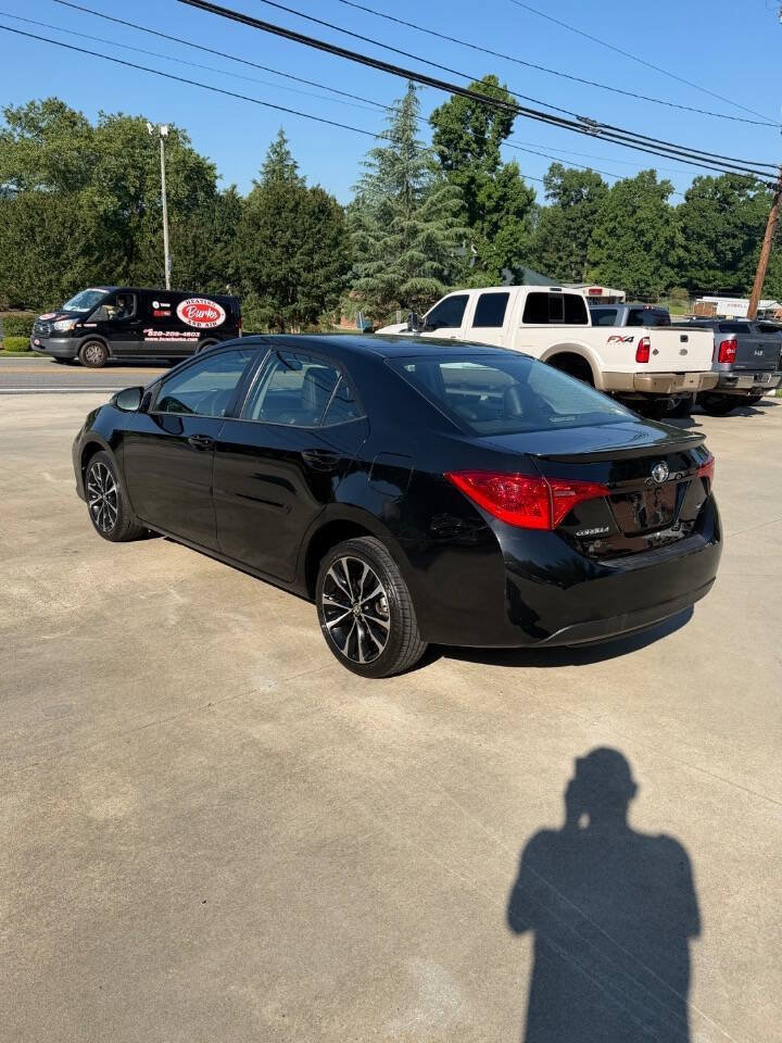 Used 2017 Toyota Corolla SE w/ Carpet Mat Package (TMS) FWD image 5
