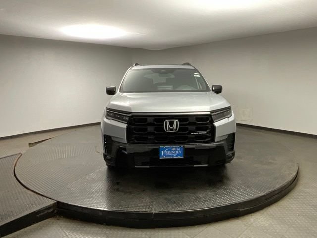 New 2026 Honda Pilot Black Edition image 2