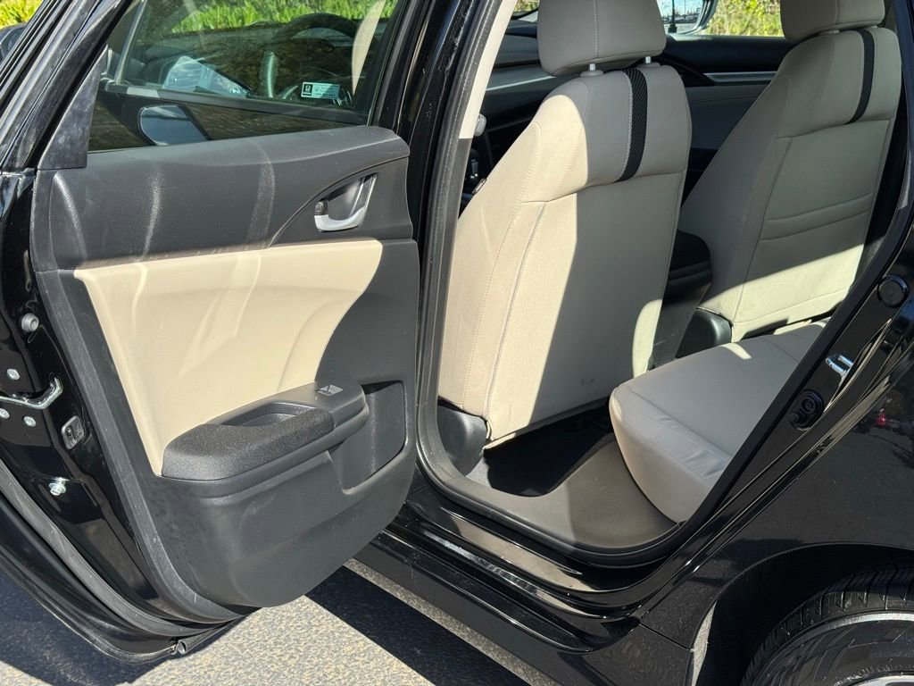 Used 2018 Honda Civic EX image 8