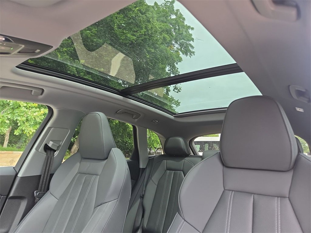 New 2025 Audi Q5 Premium Plus image 21