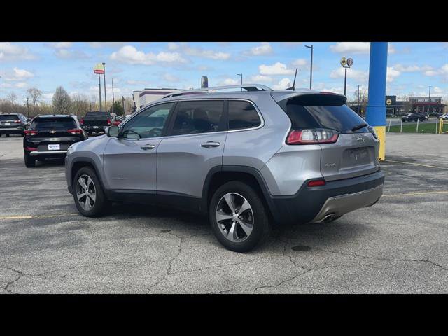 Used 2019 Jeep Cherokee Limited AWD/4WD image 30