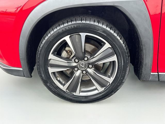 Used 2019 Lexus UX 200 w/ Premium Package image 34