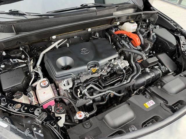 Used 2023 Toyota Venza XLE image 25