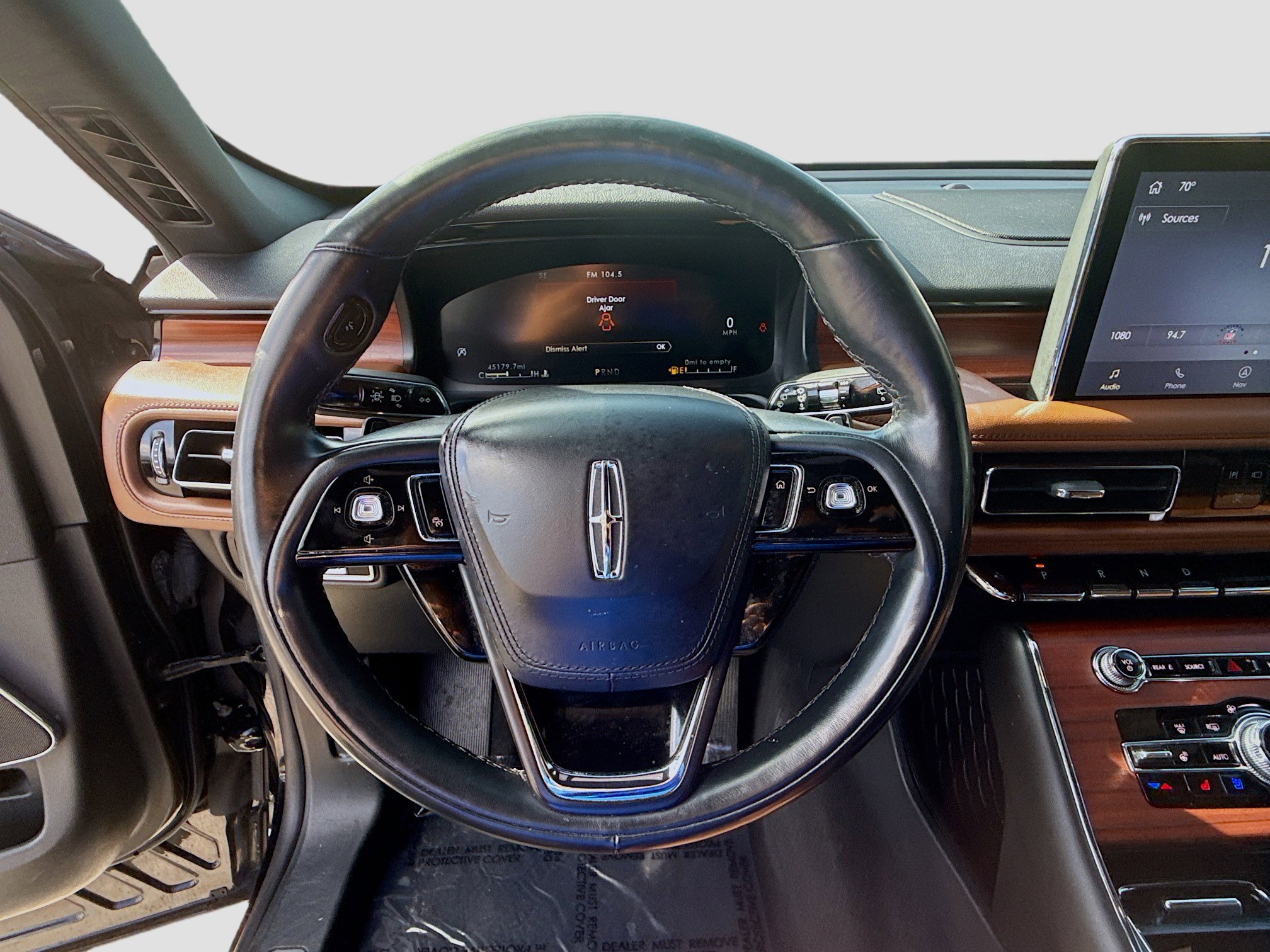 Used 2023 Lincoln Aviator Reserve w/ Equipment Group 201A image 10