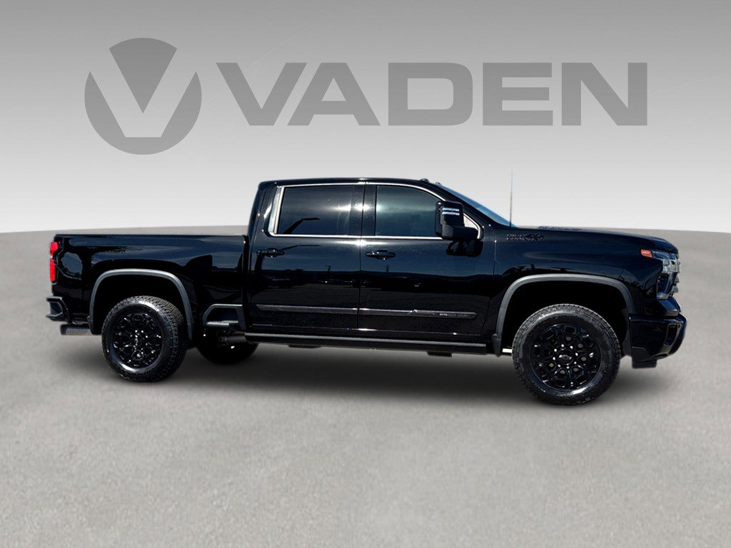 Used 2024 Chevrolet Silverado 2500 High Country w/ Midnight Edition image 31