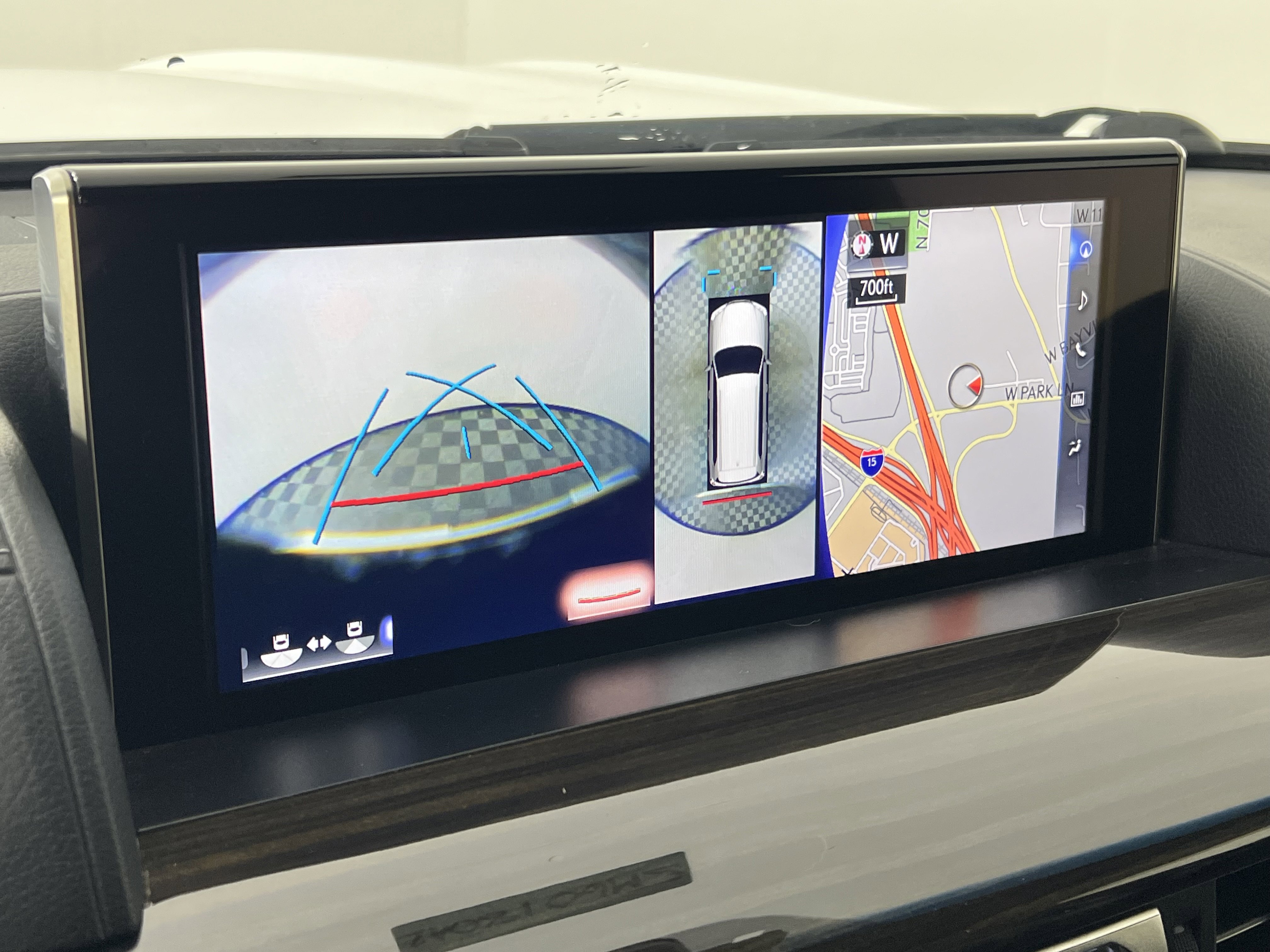 Used 2021 Lexus LX 570 4WD w/ Sport Package image 33