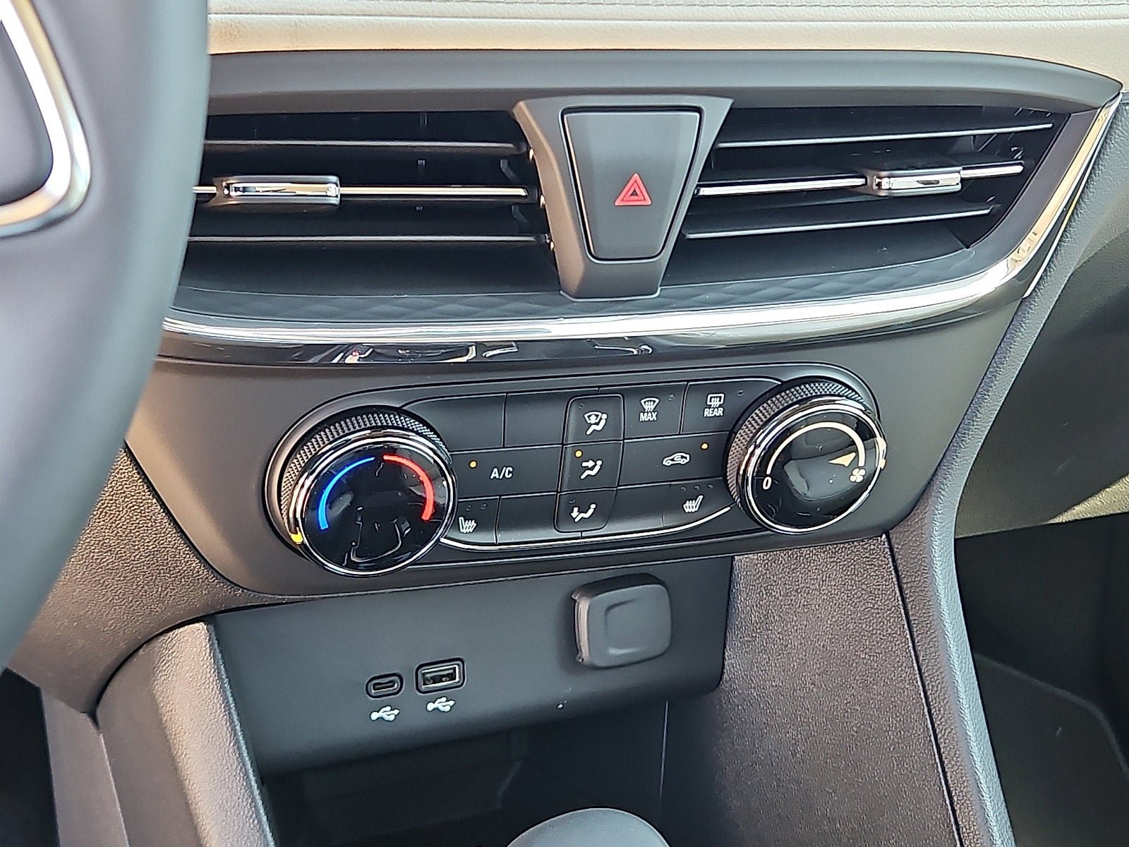 New 2026 Buick Encore GX Preferred w/ Comfort Package FWD image 19
