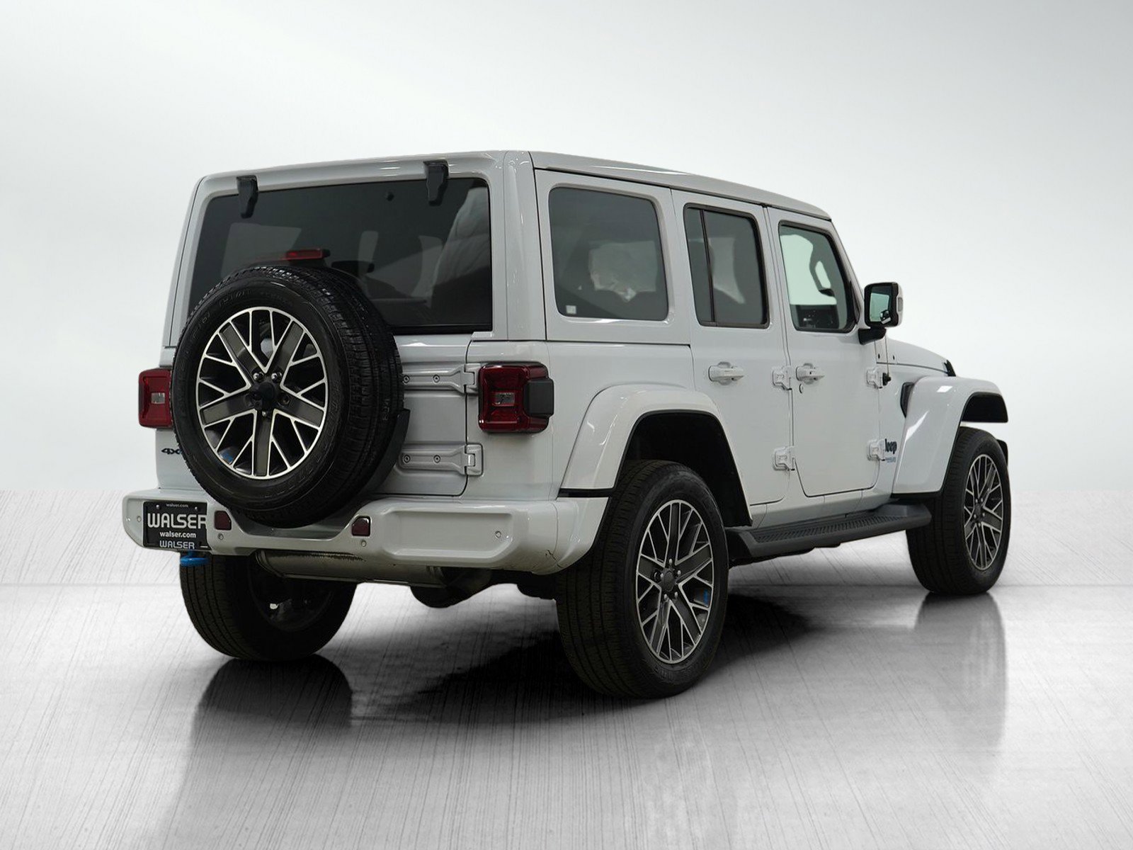 Used 2022 Jeep Wrangler Unlimited Sahara image 5