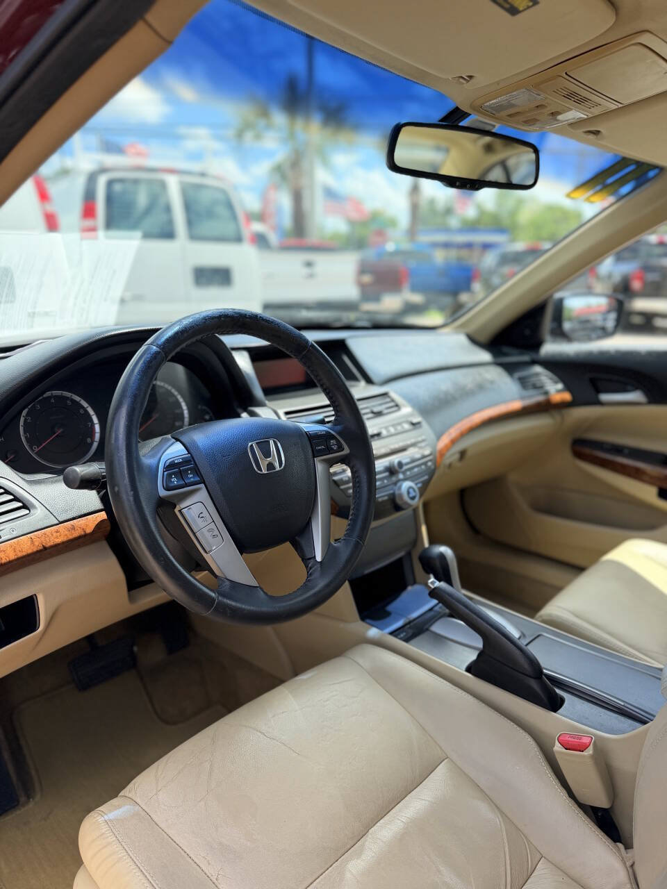 Used 2011 Honda Accord EX-L image 16