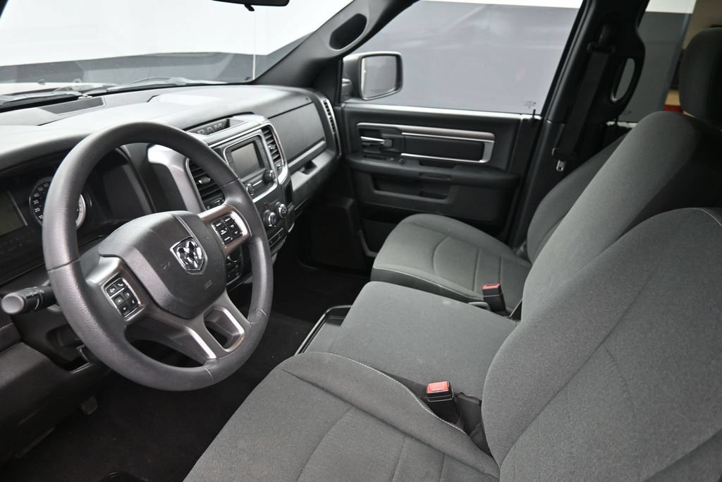 Used 2024 RAM 1500 Warlock AWD/4WD image 22