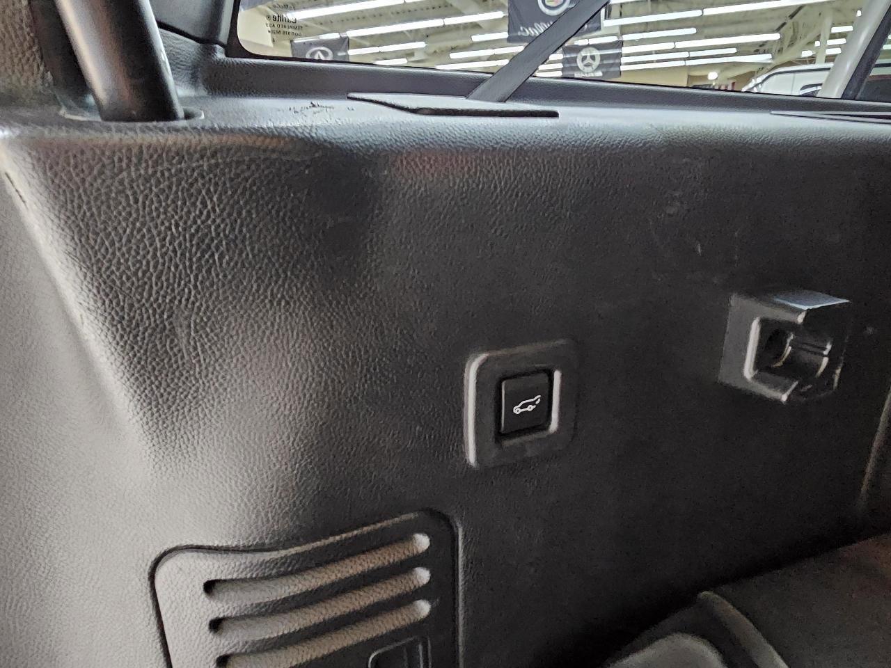 Used 2015 Ford Expedition EL King Ranch RWD image 14