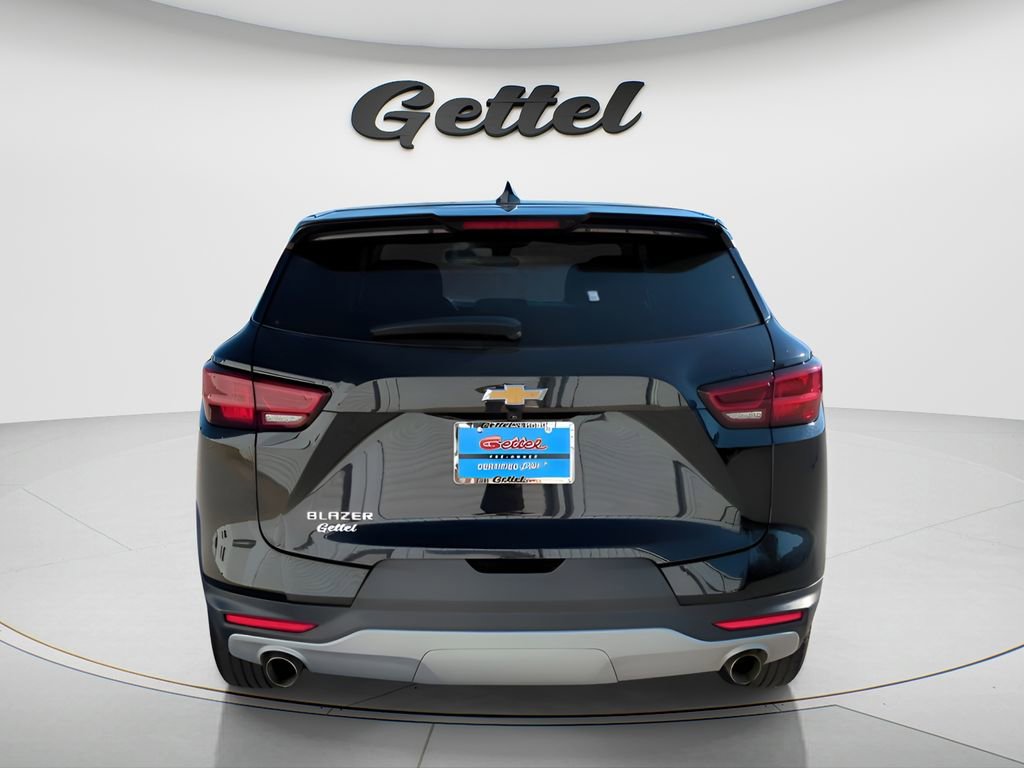 Used 2023 Chevrolet Blazer LT image 6