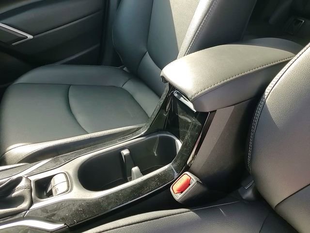 Certified 2025 Toyota Corolla Cross XLE image 19