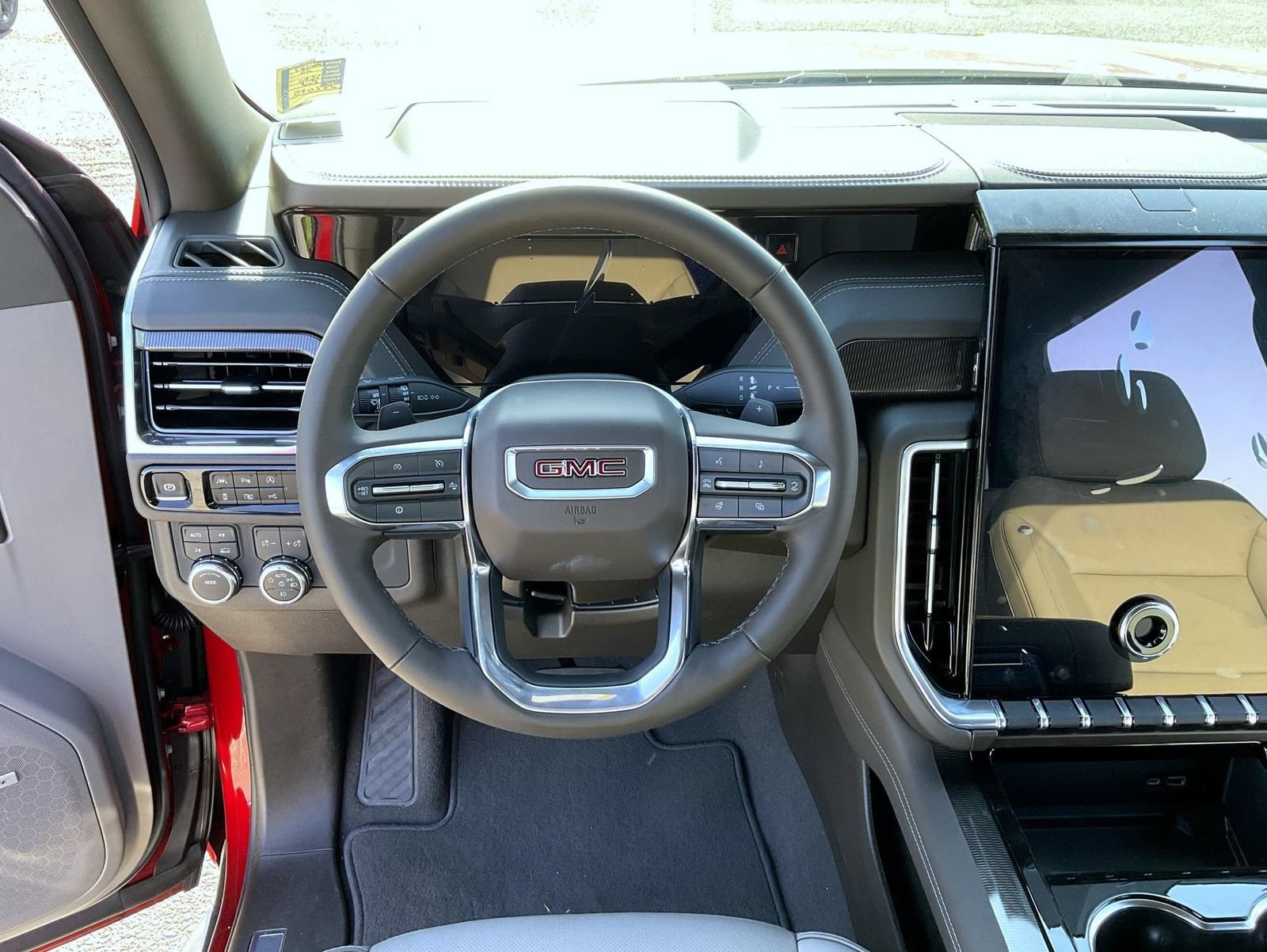 New 2026 GMC Yukon XL Elevation AWD/4WD image 11