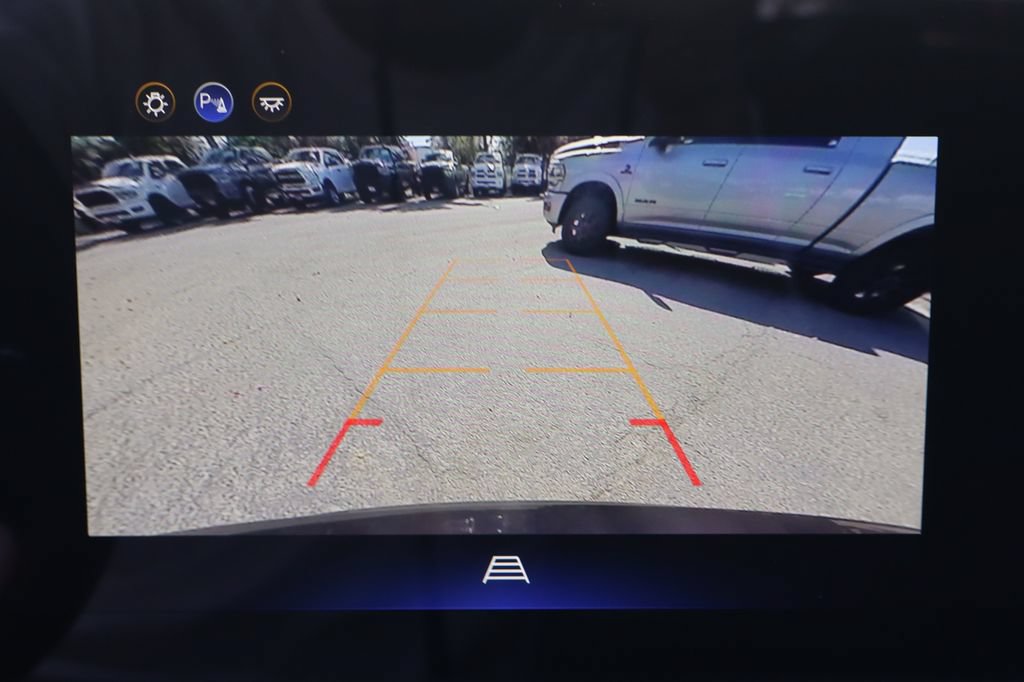 Used 2025 Chevrolet Equinox RS w/ Convenience Package III FWD image 30