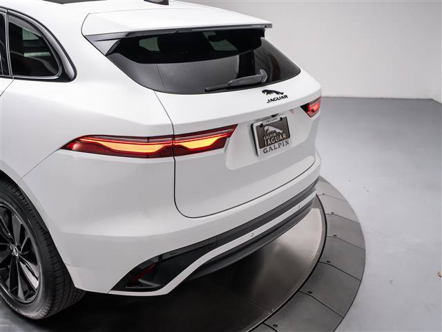 New 2025 Jaguar F-PACE R-Dynamic S AWD/4WD image 31