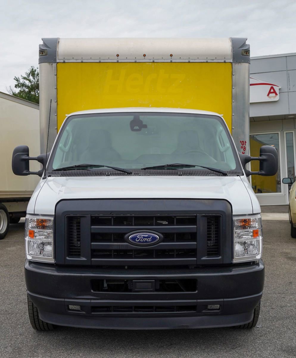 Used 2024 Ford E-350 and Econoline 350 Super Duty w/ Driver's Safety Package RWD image 9