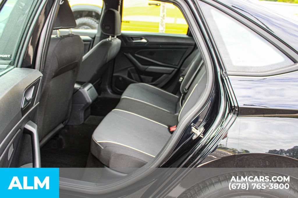 Used 2025 Volkswagen Jetta Sport FWD image 17
