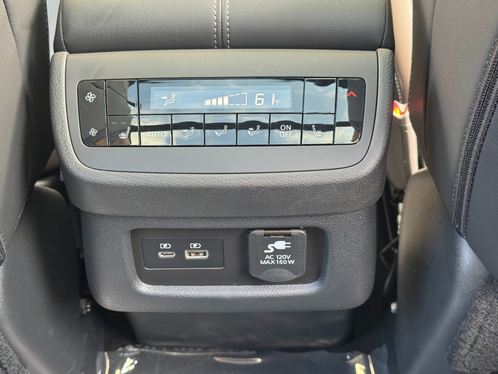Used 2025 Nissan Pathfinder Platinum AWD/4WD image 36