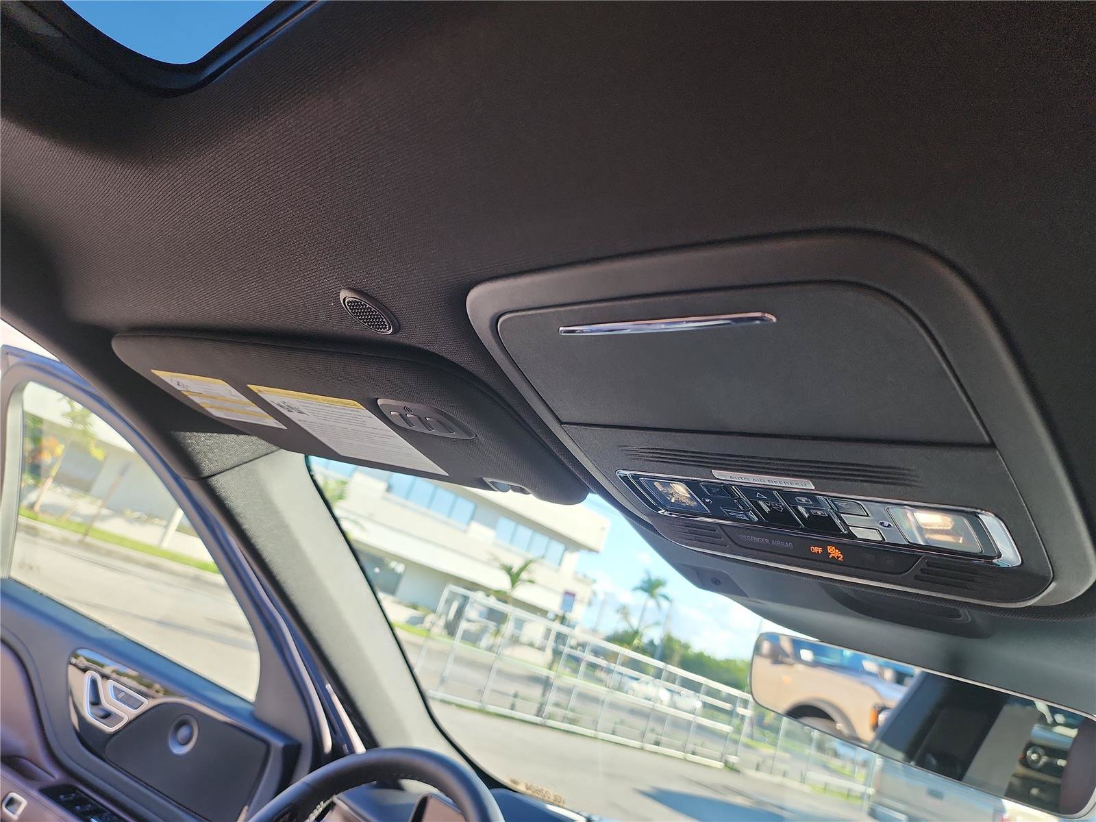 New 2027 Lincoln Aviator Reserve w/ Jet Appearance Package RWD image 30