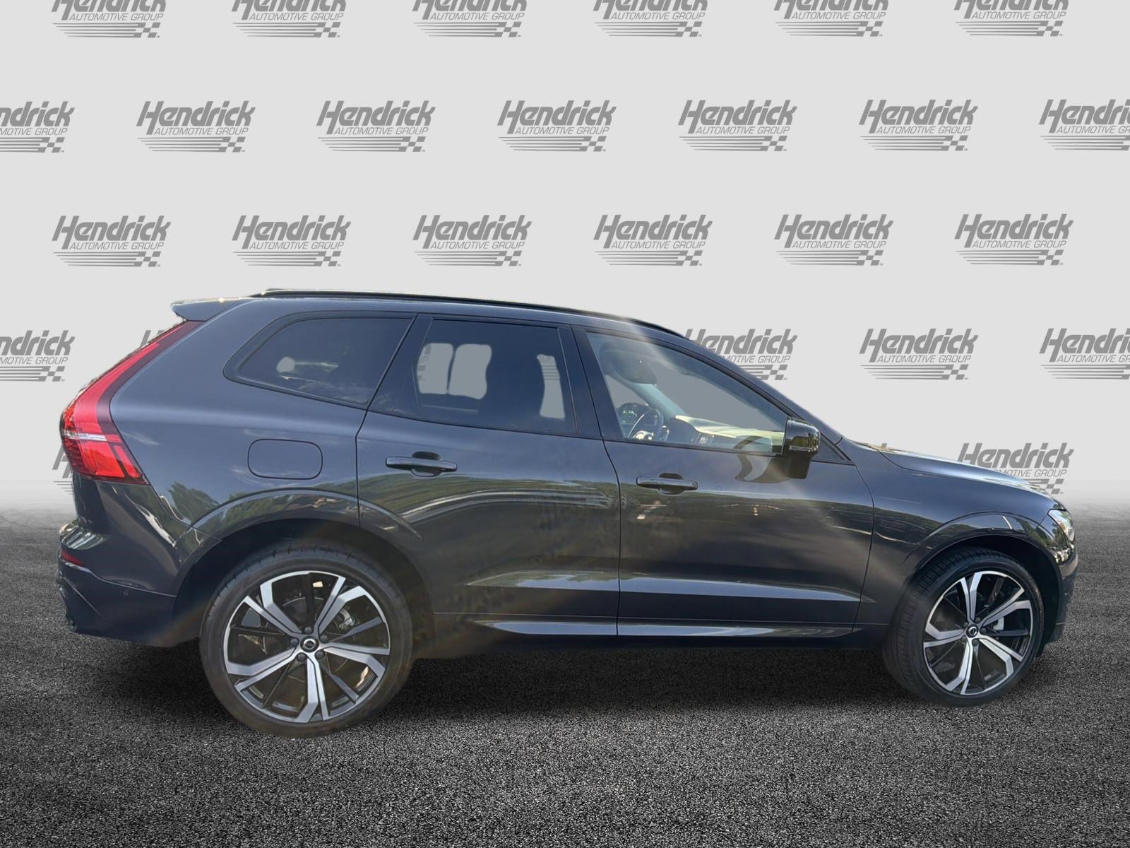 Certified 2023 Volvo XC60 B5 Ultimate image 11