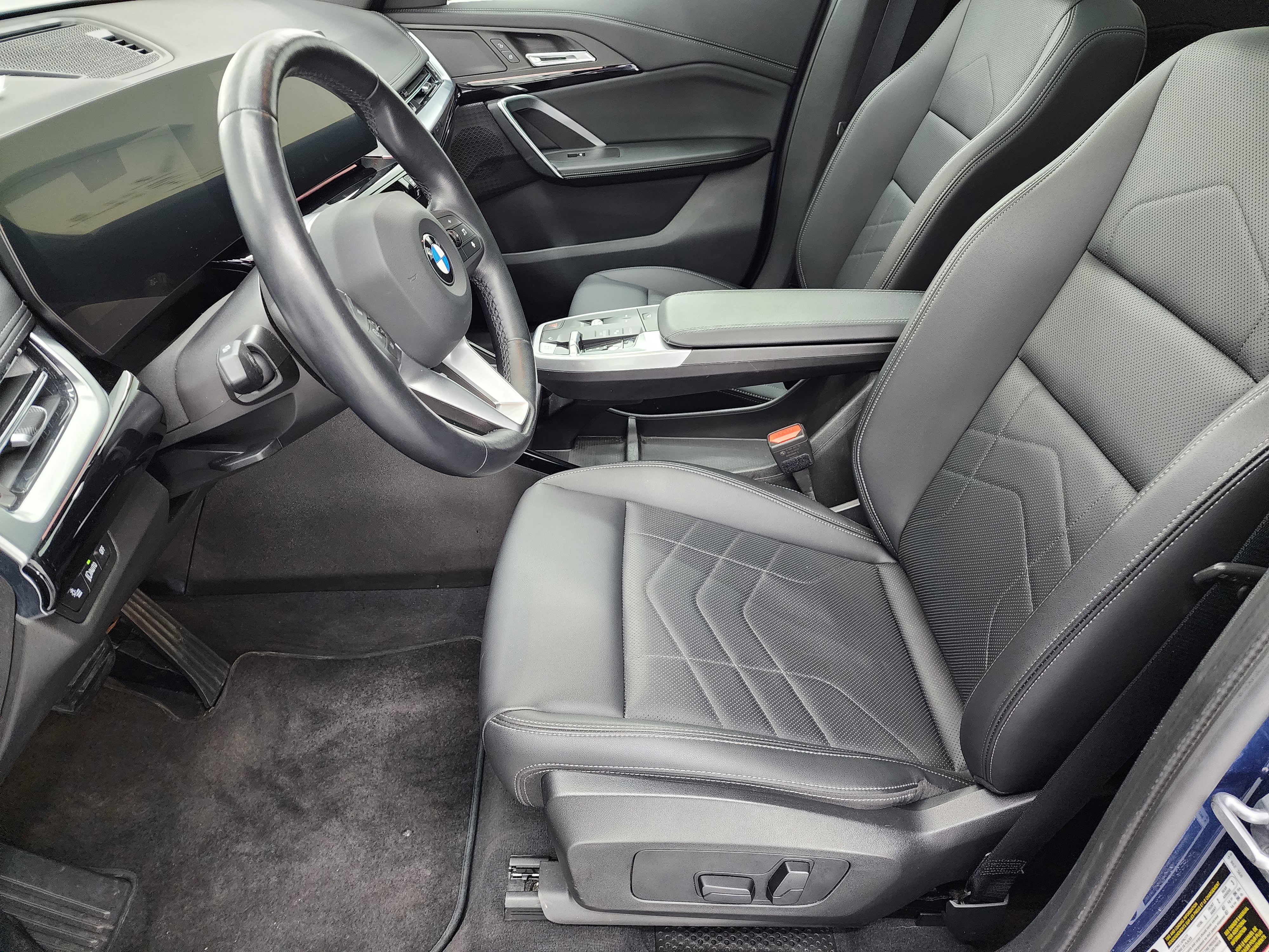 Used 2025 BMW X1 xDrive28i image 8
