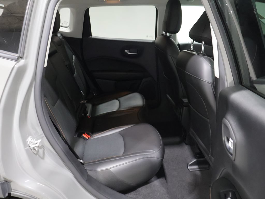 Used 2020 Jeep Compass Limited w/ Rear Convenience Group AWD/4WD image 21