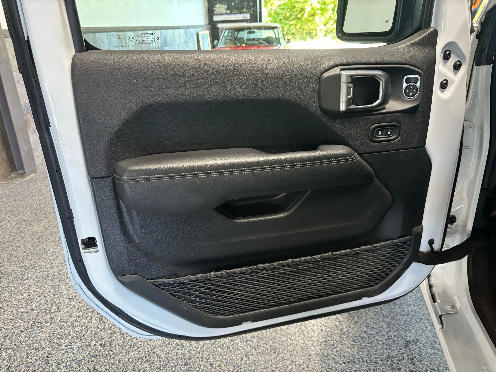 Used 2023 Jeep Gladiator Overland image 25