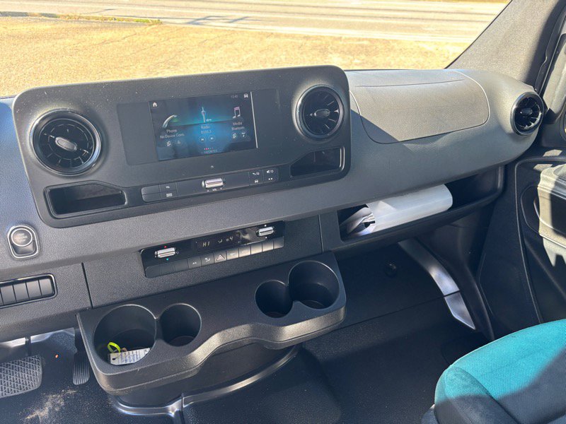 Used 2021 Mercedes-Benz Sprinter 3500 image 10