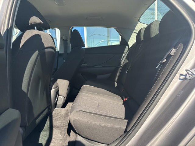 Certified 2025 Hyundai Elantra SE image 47