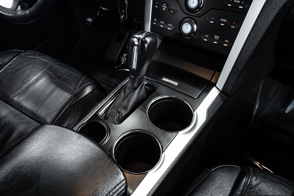 Used 2013 Ford Explorer XLT image 26