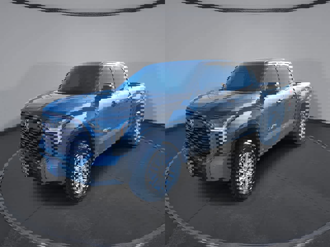 Used 2023 Toyota Tundra SR5 w/ SR5 Convenience Package image 1