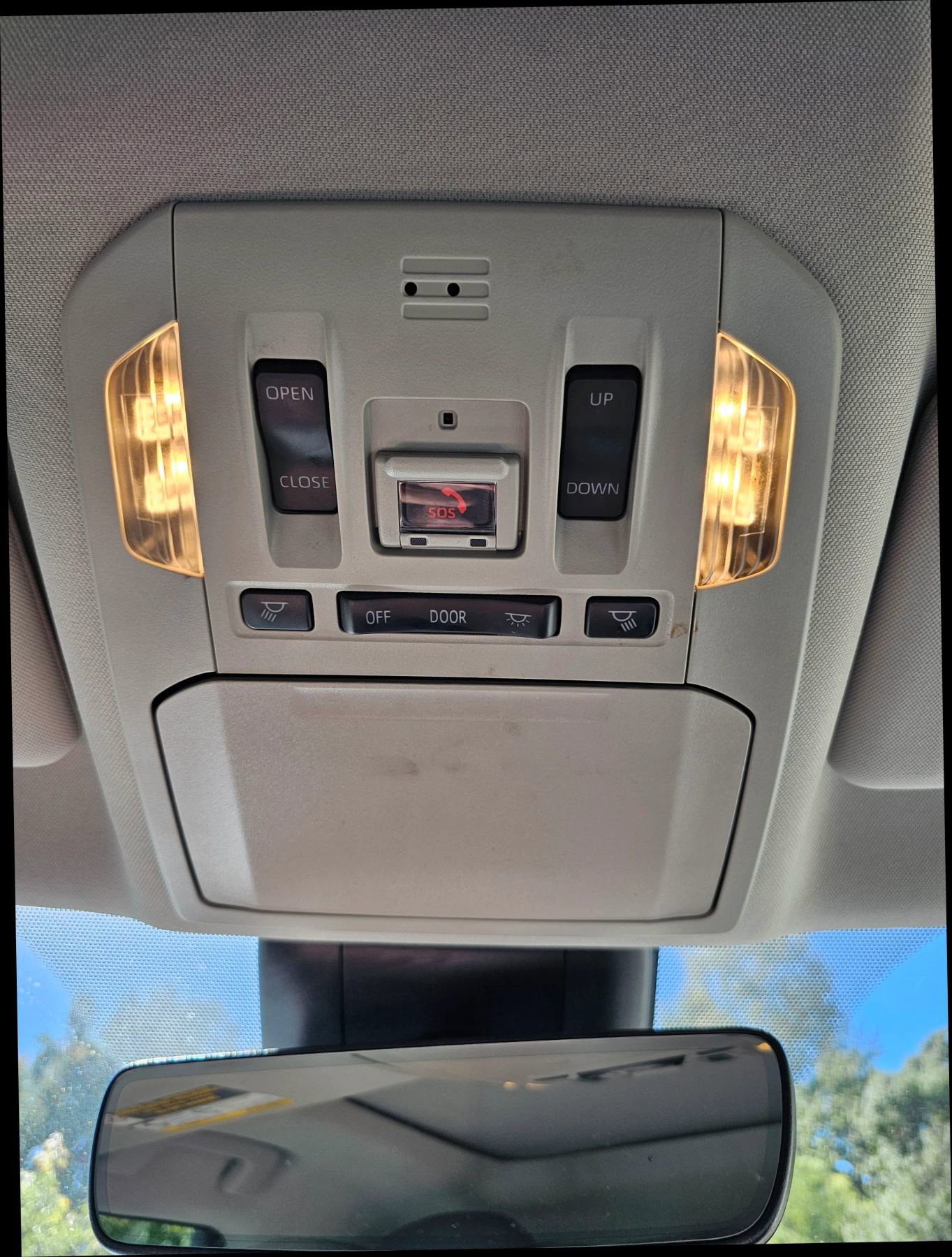 Used 2023 Toyota Highlander XLE image 43