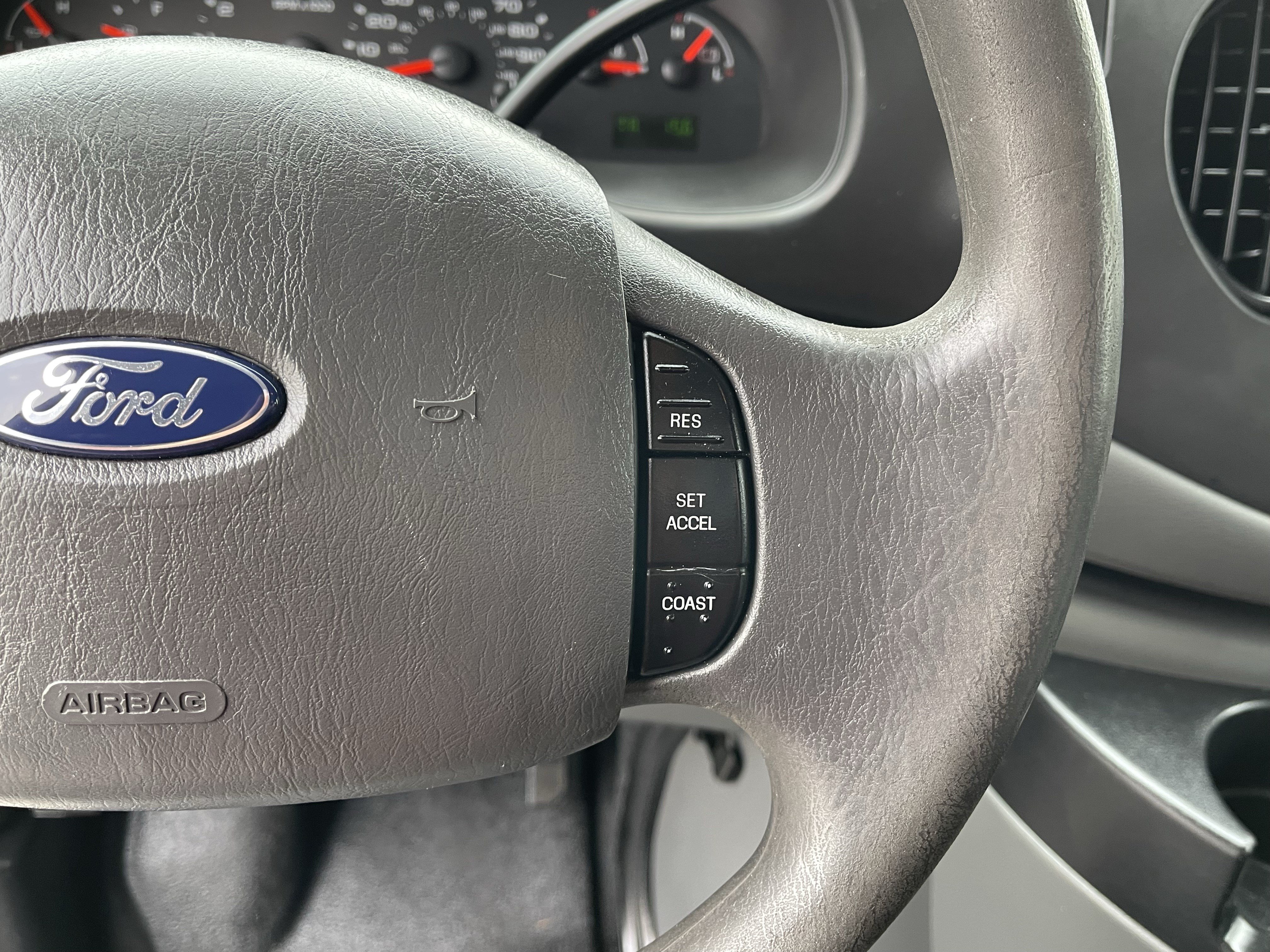 Used 2008 Ford E-250 and Econoline 250 RWD image 19