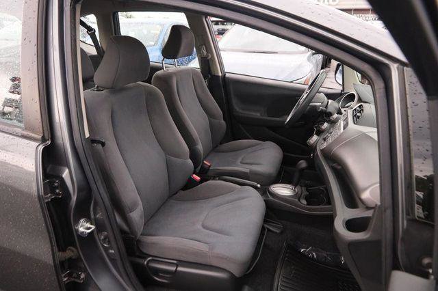 Used 2013 Honda Fit image 21