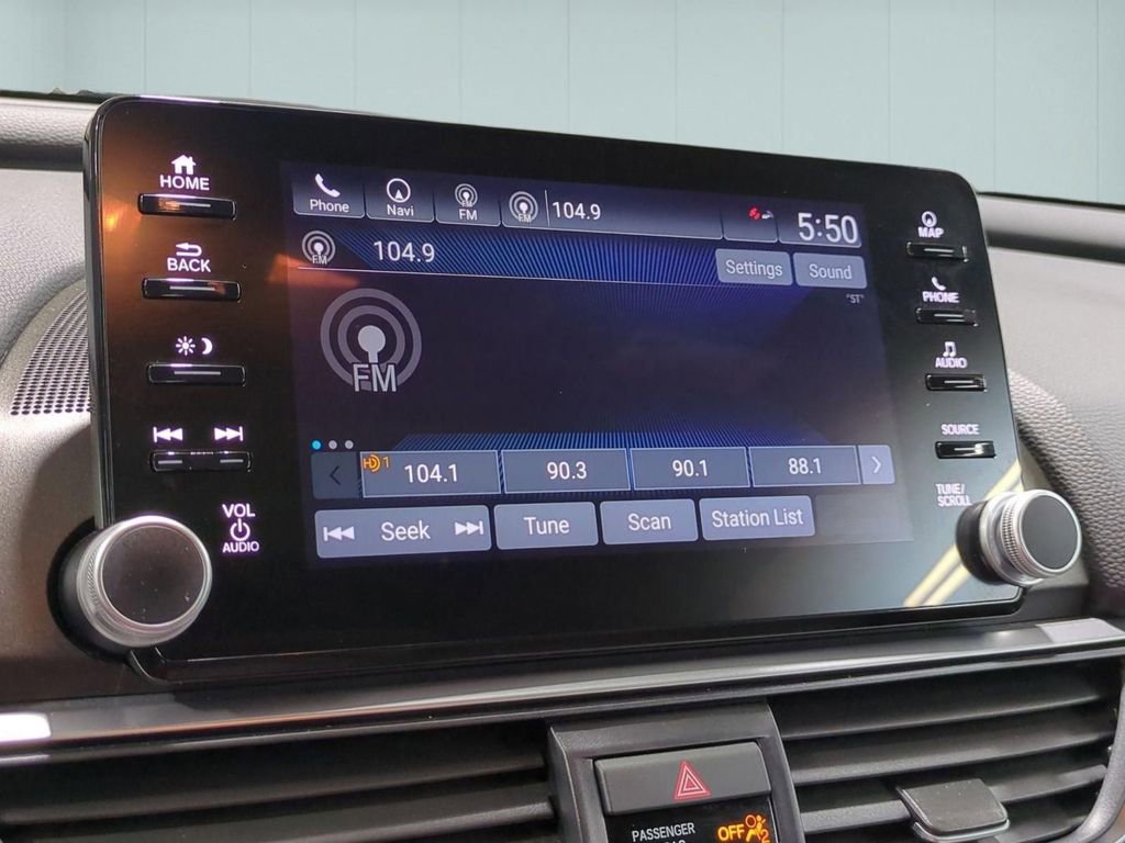 Used 2020 Honda Accord Touring image 24