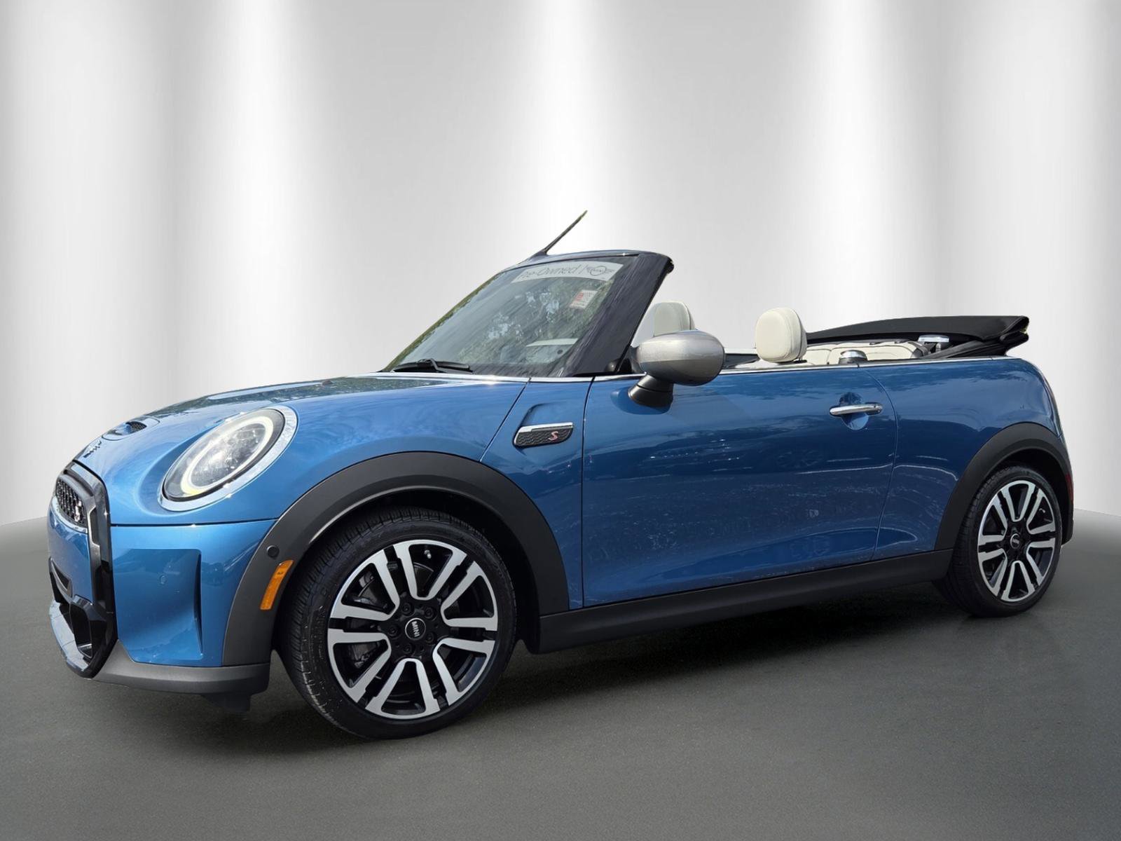 Used 2023 MINI Cooper S FWD image 3