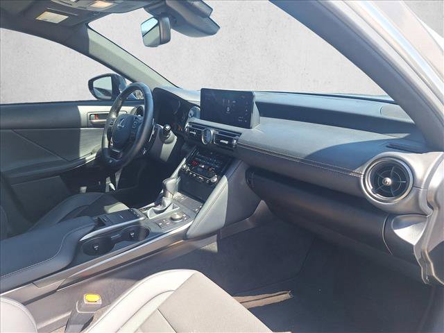 Used 2025 Lexus IS 350 F Sport w/ Navigation Package RWD image 18