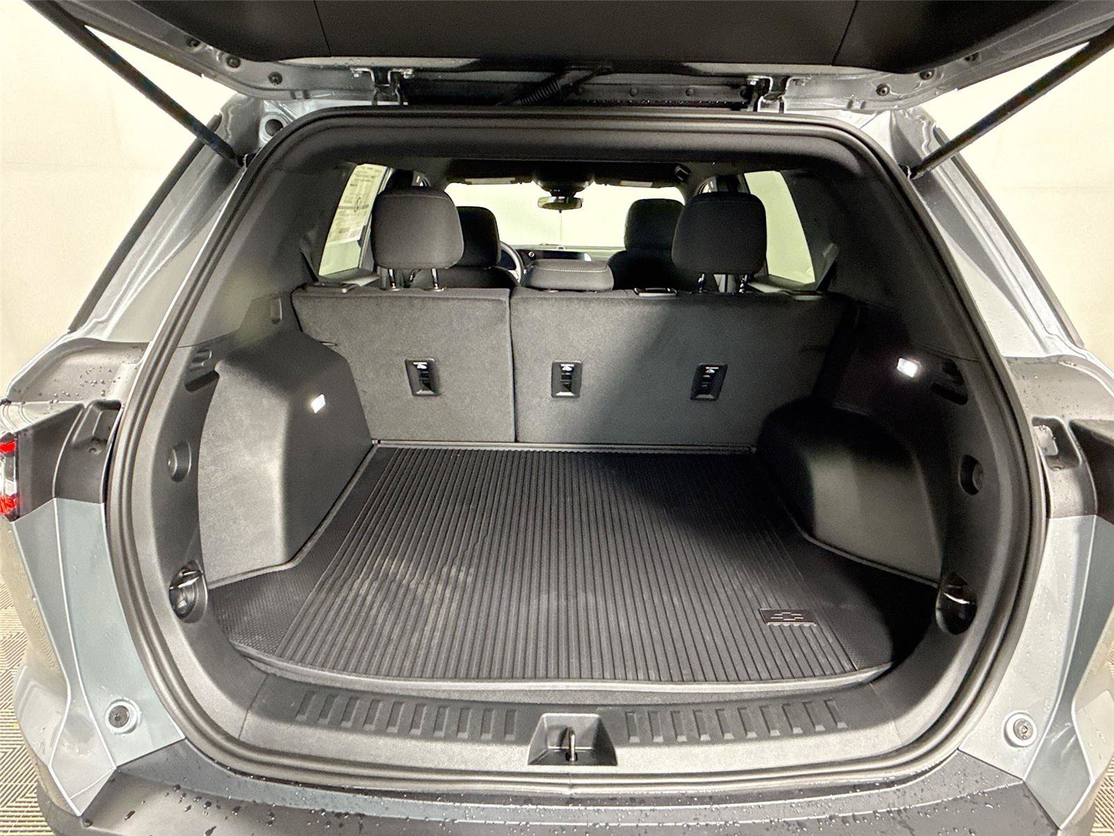 New 2026 Chevrolet Equinox LT AWD/4WD image 18