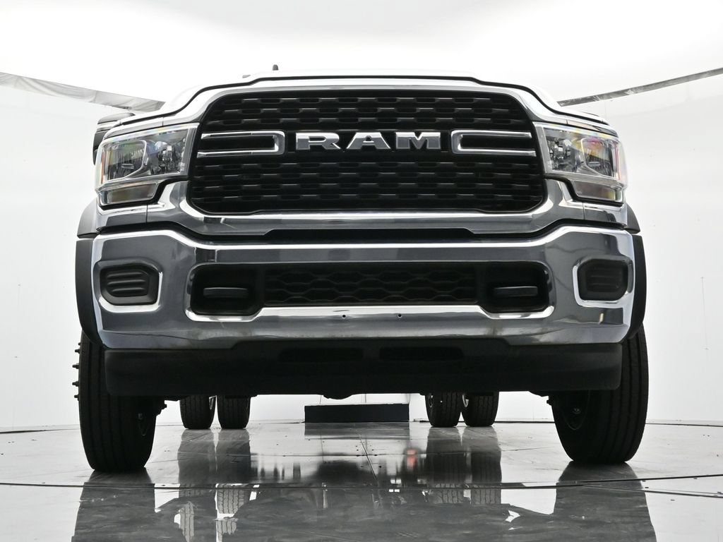 Used 2023 RAM 4500 SLT w/ Quick Order Package 2YG SLT RWD image 39