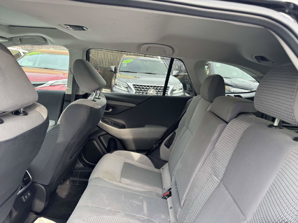 Used 2022 Subaru Outback Premium AWD/4WD image 11