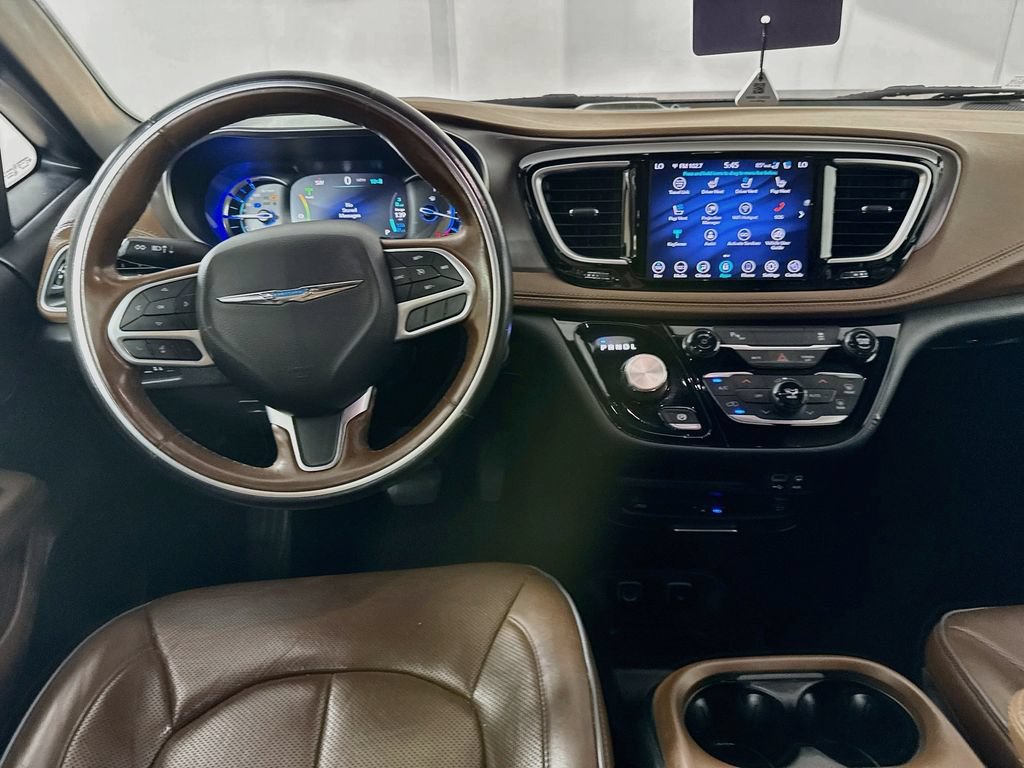 Used 2020 Chrysler Pacifica Limited FWD image 27