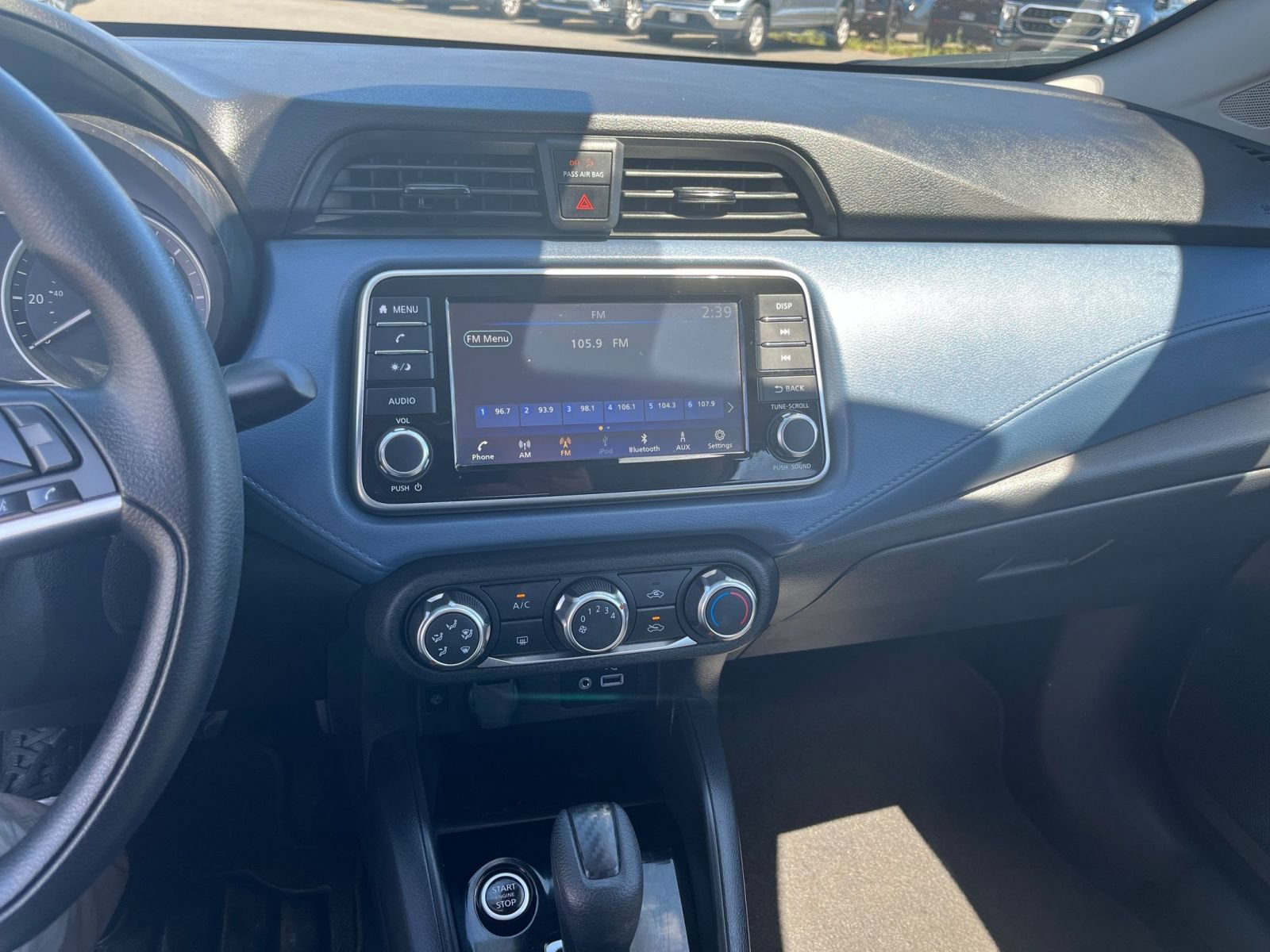 Used 2025 Nissan Versa SV FWD image 17