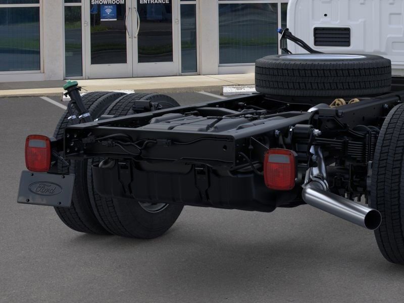 New 2026 Ford F550 4x4 Crew Cab image 22